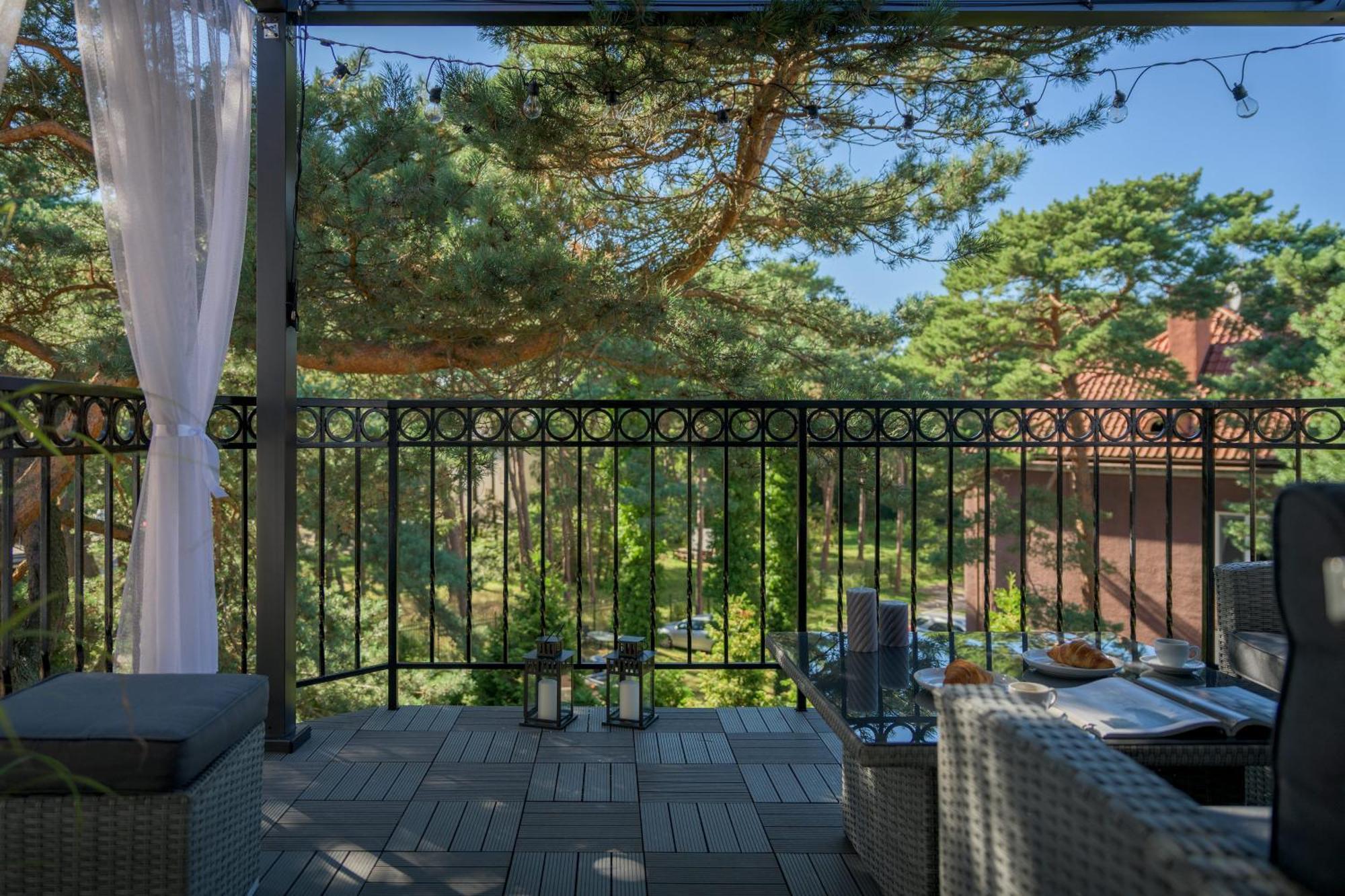 Apartment In Patio *